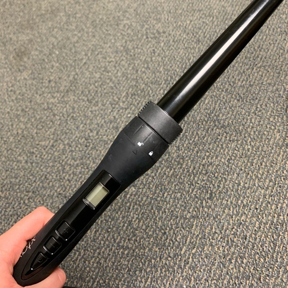 Pinmel flat iron and XTRAVA hair curler - Picture 4 of 4